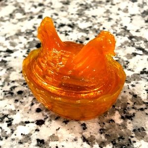 Vintage small summit art glass hen on a nest. (Glows under black light)